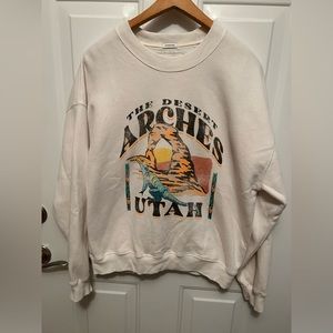 Men’s Abercrombie and Fitch Arches over sized sweatshirt